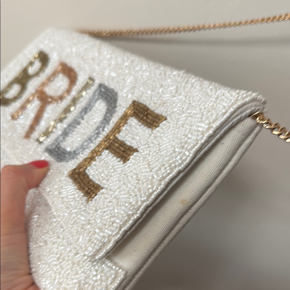 Elegant White Beaded Bride Clutch - Picture 4 of 4